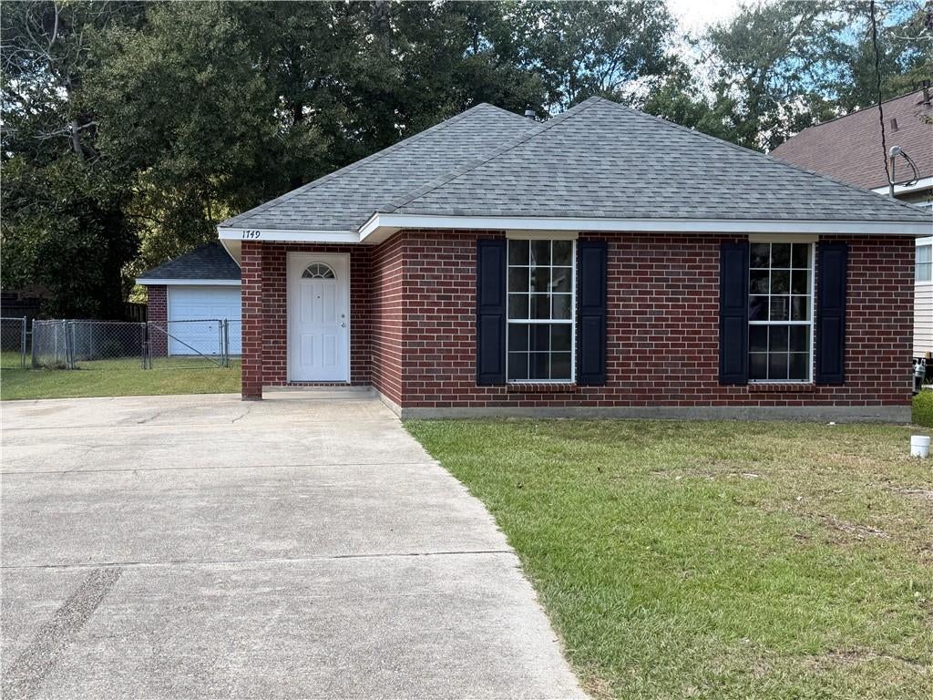 1749 Nellie Drive — photo