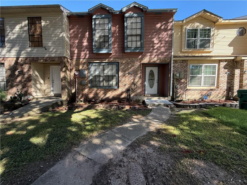 2405 Oxford Place — photo