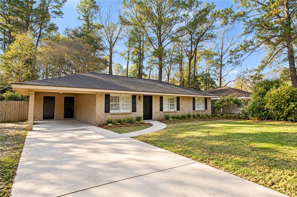 43 Hickory Drive — photo