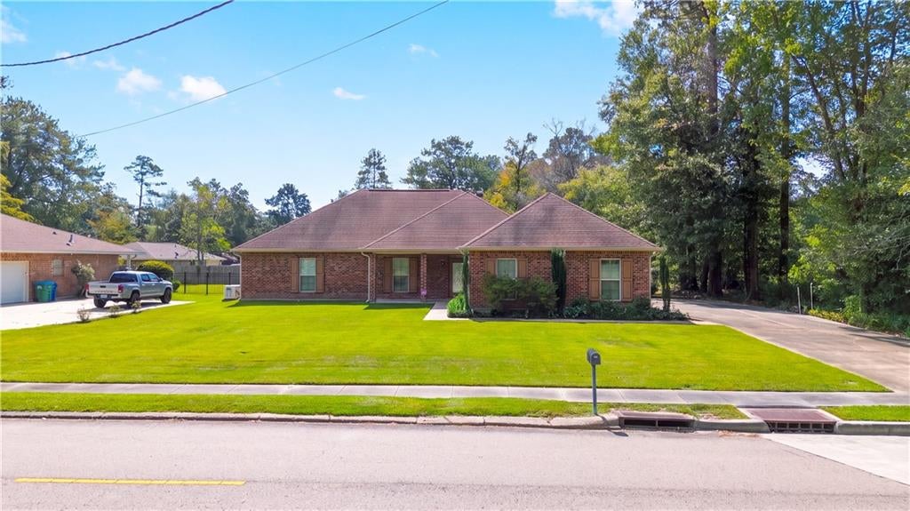 81 Whitmar Drive — photo