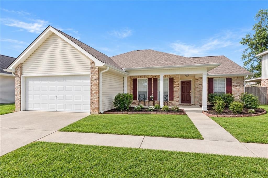 1009 Deborah Drive — photo