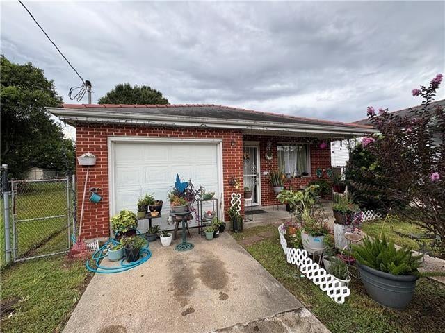 1023 Leboeuf Street — photo