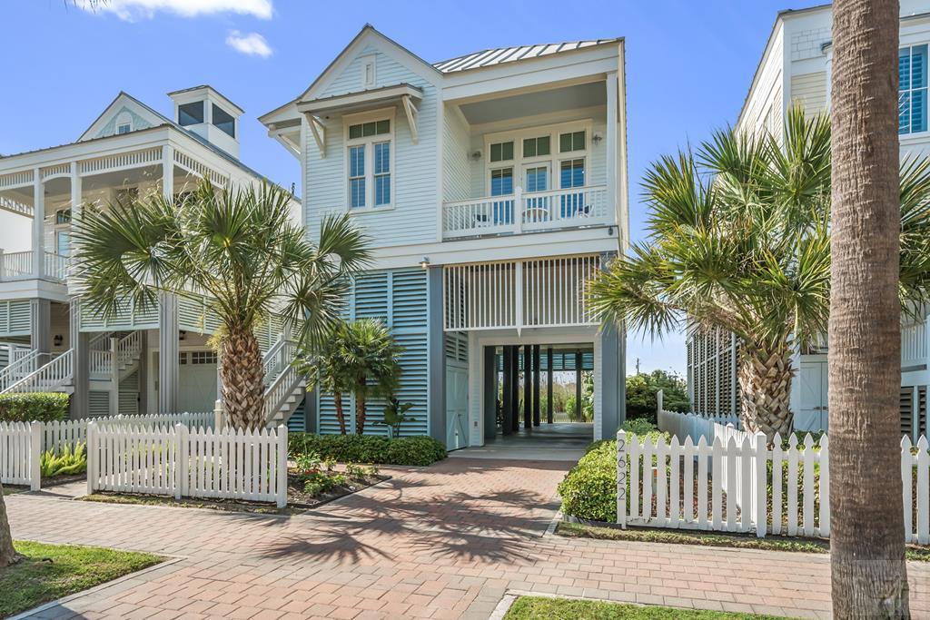 2622 E Seaside Drive — photo