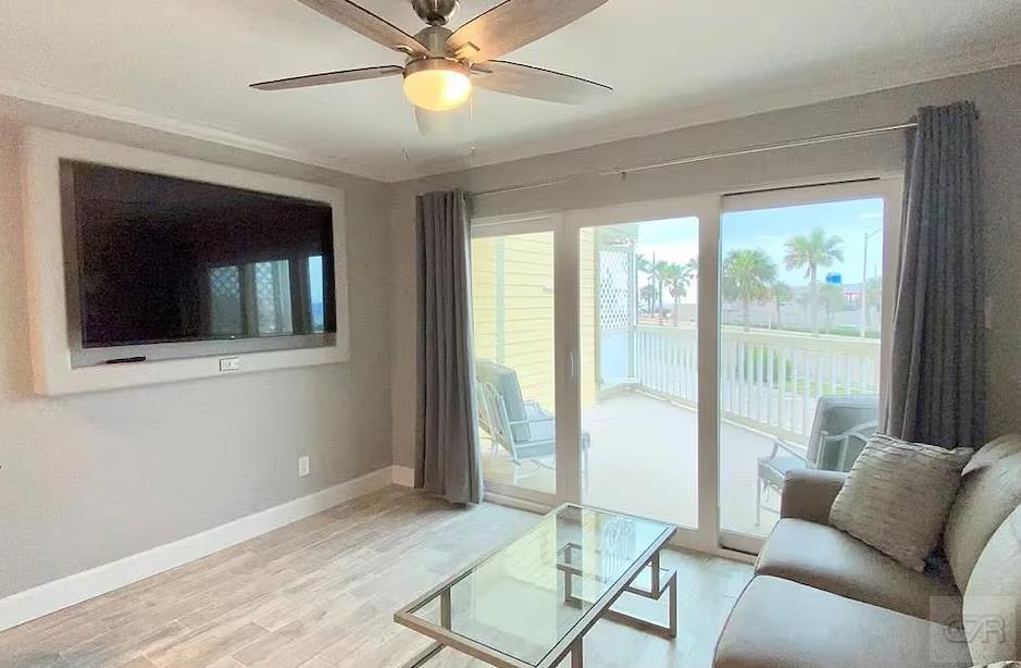 6300 Seawall Blvd 9123 — photo