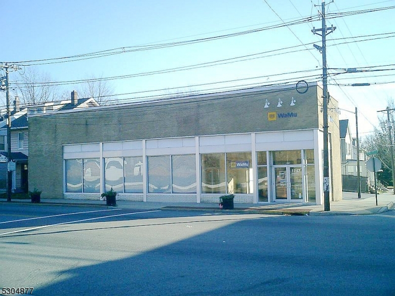 1747 Springfield Avenue — photo