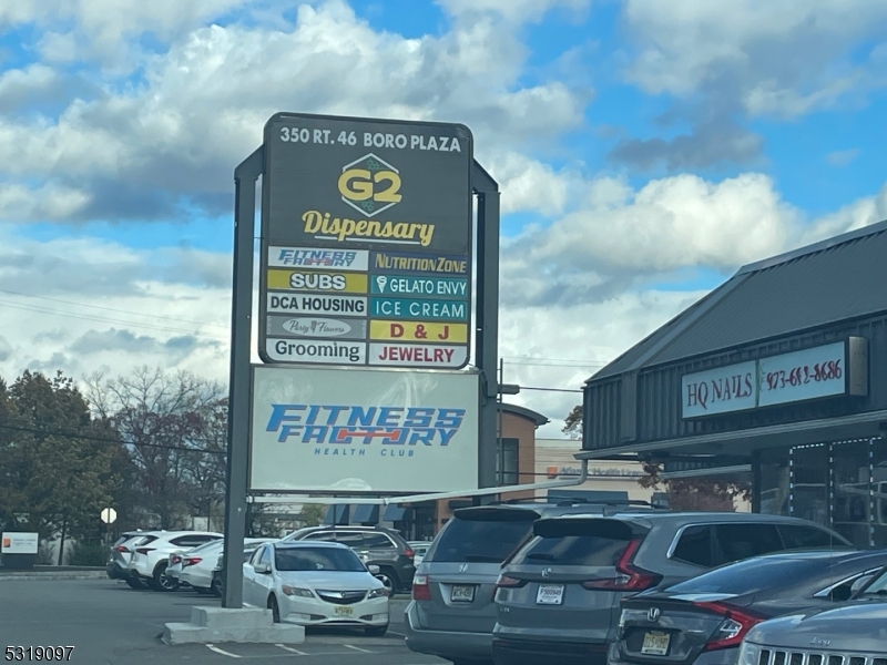350 US Highway 46 — photo