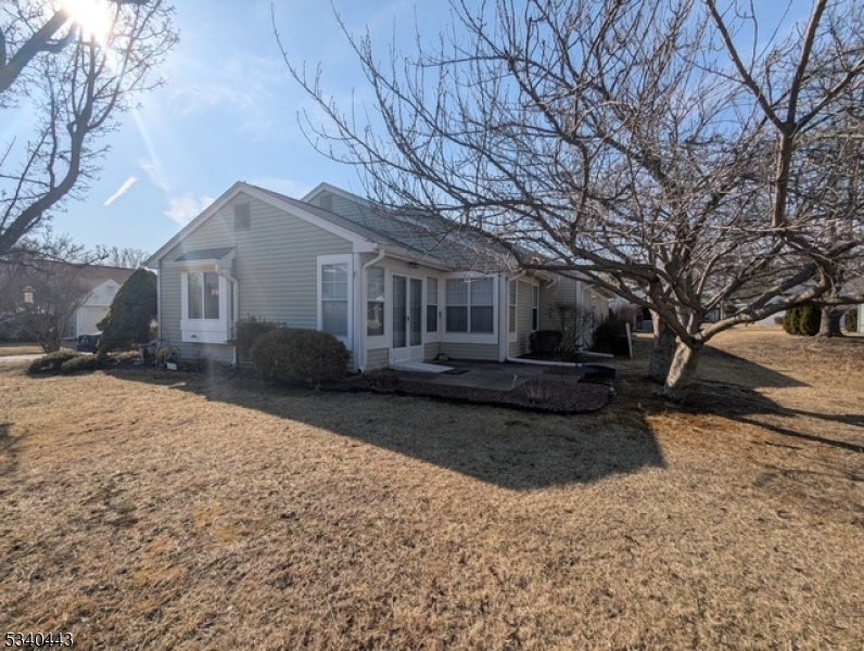 1109B Buckingham Dr — photo