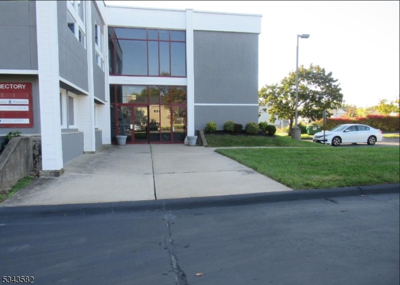 983 Route 33 — photo