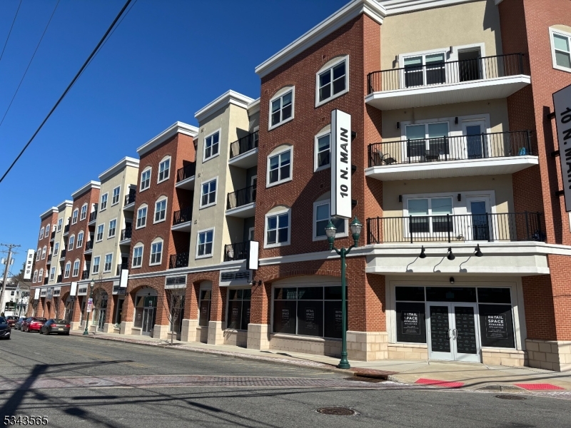 10 N Main Street — photo