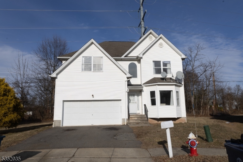 13 Cottage Way — photo