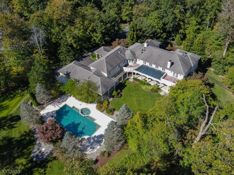 21 Stoningham Drive — photo