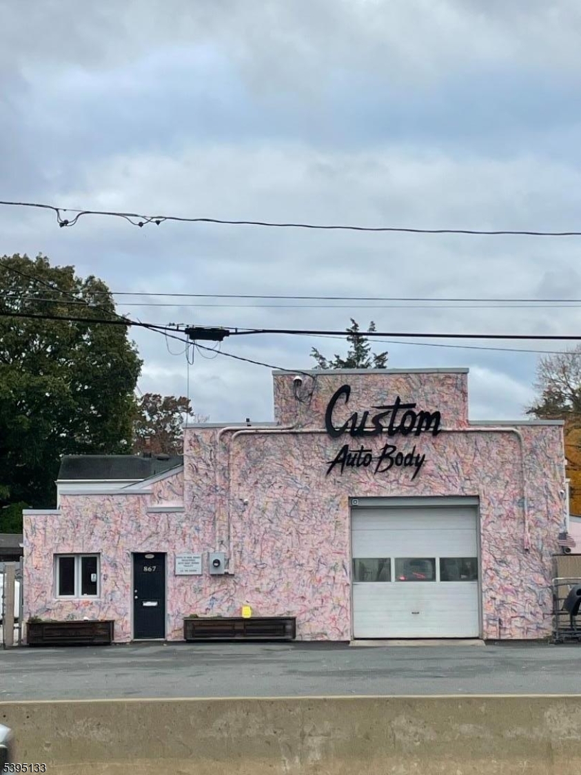 867 US Highway 1 — photo