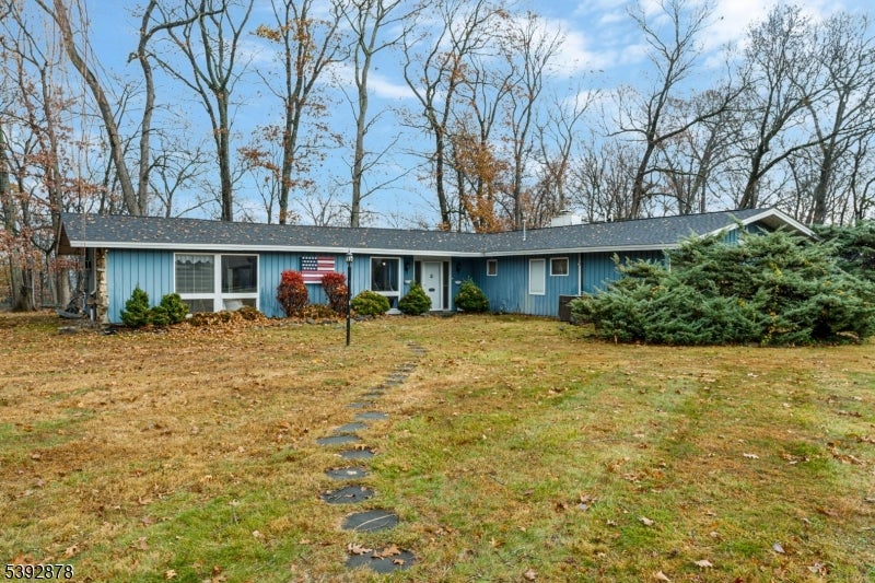 1825 Kennesaw Way — photo