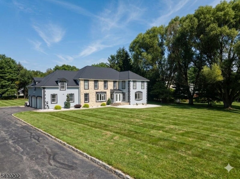 23 Deire Dr — photo