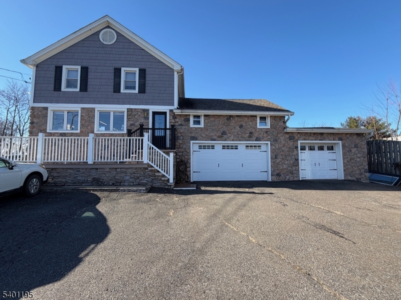1235 Route31 — photo