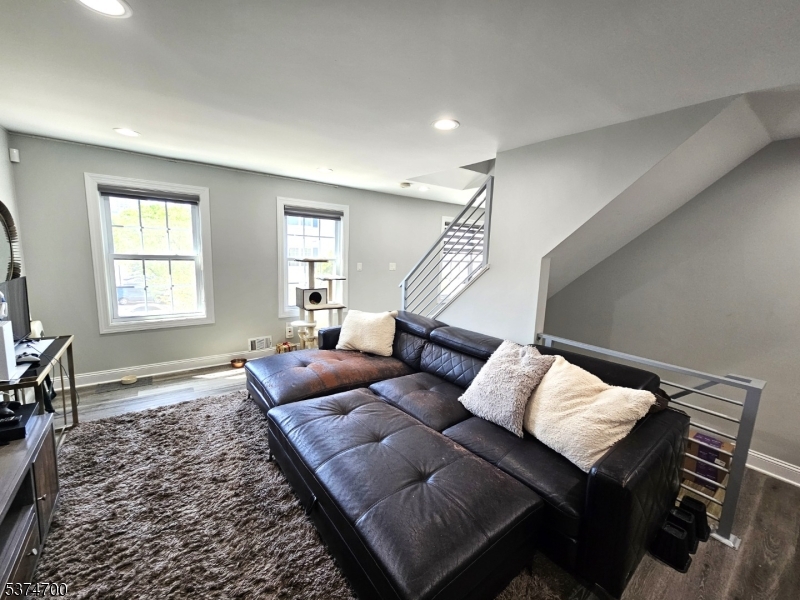6 Rutgers Drive, Newark, NJ 07103 — photo 2