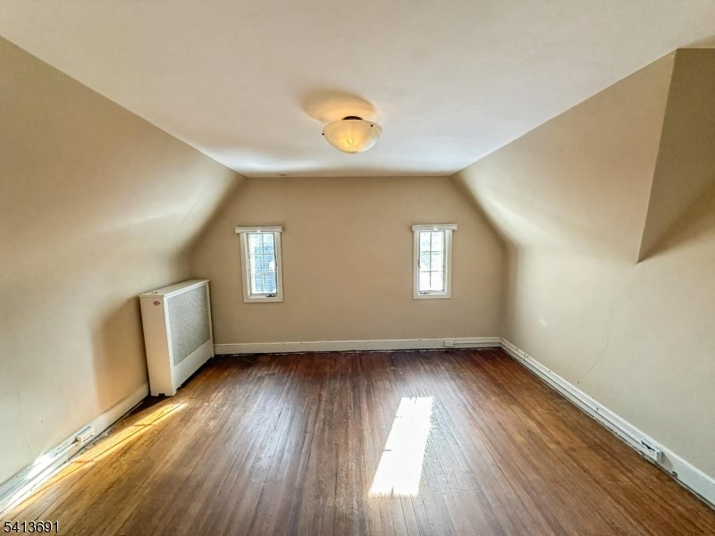 112 Oxford Pl — photo