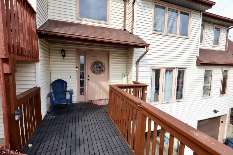 4 Sickle St — photo
