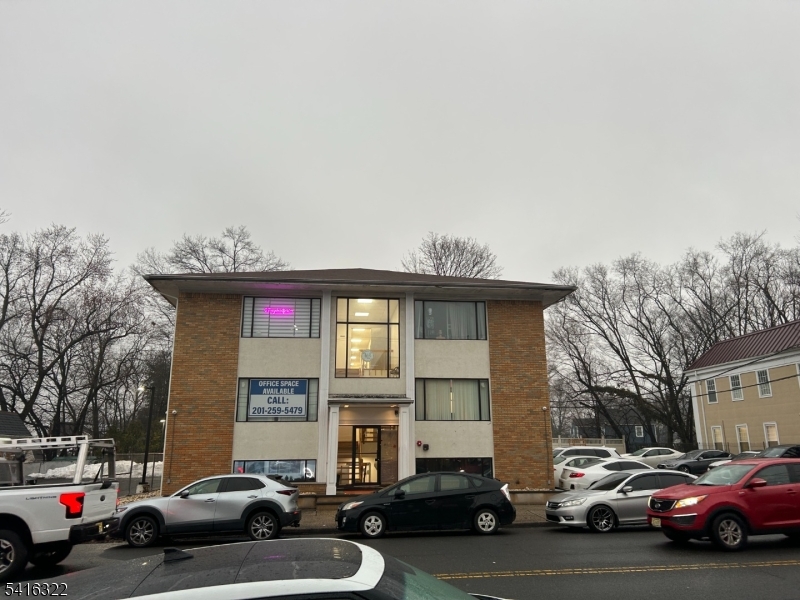420 Chestnut St Unit 2C — photo
