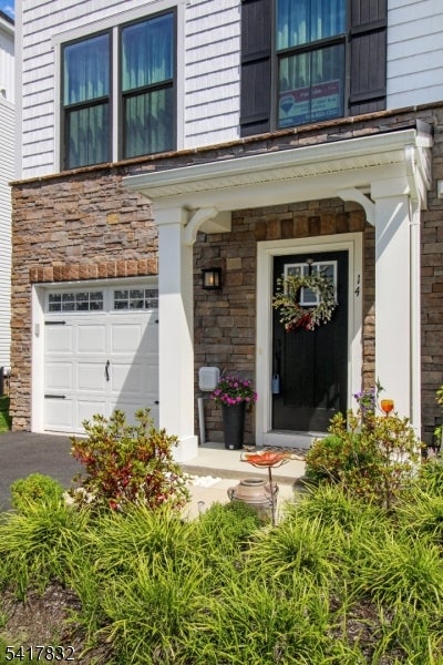 14 Saw Mill Circle — photo