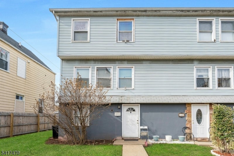 13-23 Allen St — photo