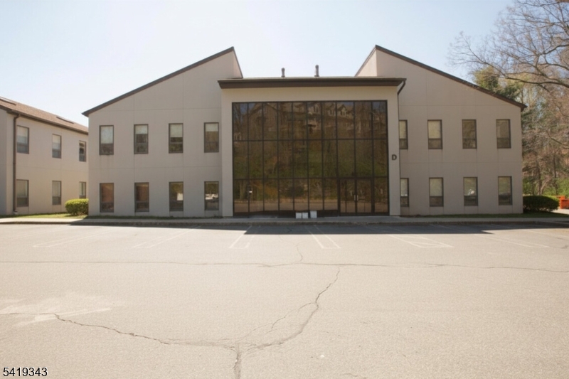 115 US Highway 46 — photo