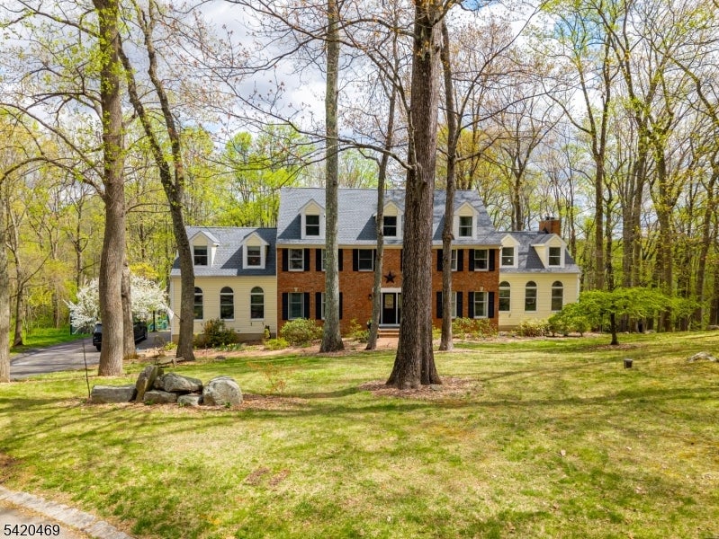 122 Forest Dr — photo