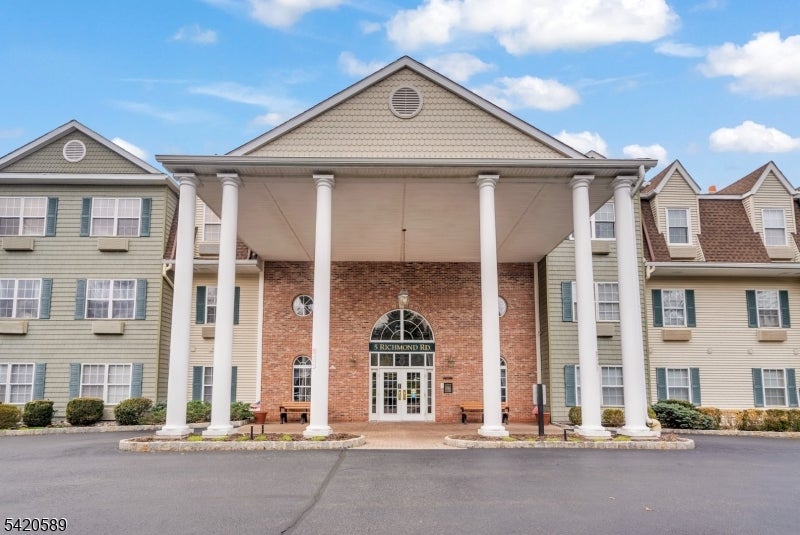 5320 Richmond Rd 320 — photo