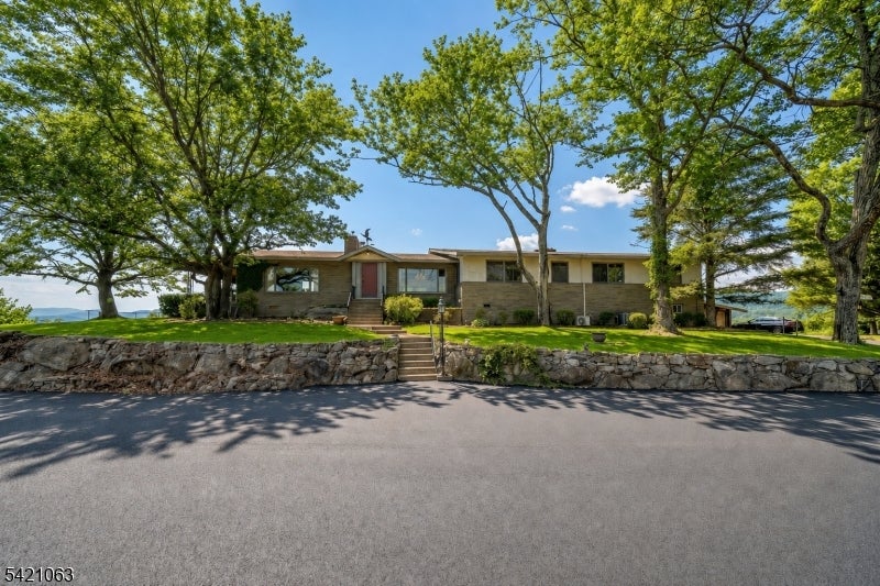 1 Ramapo Park — photo