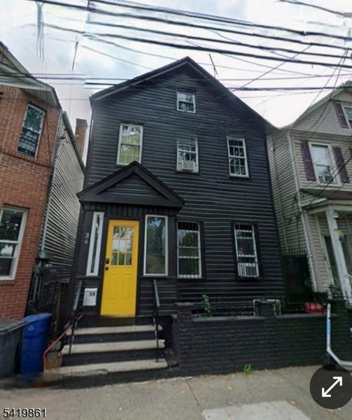 34 Duryea St — photo