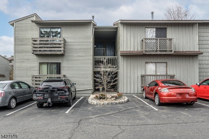 1002 Spruce Hills Dr — photo