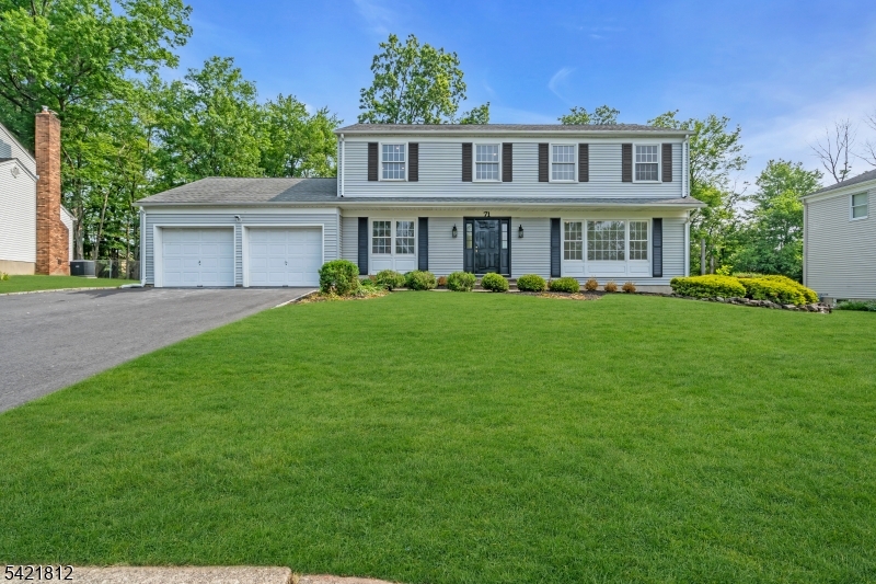 71 Tiffany Drive — photo