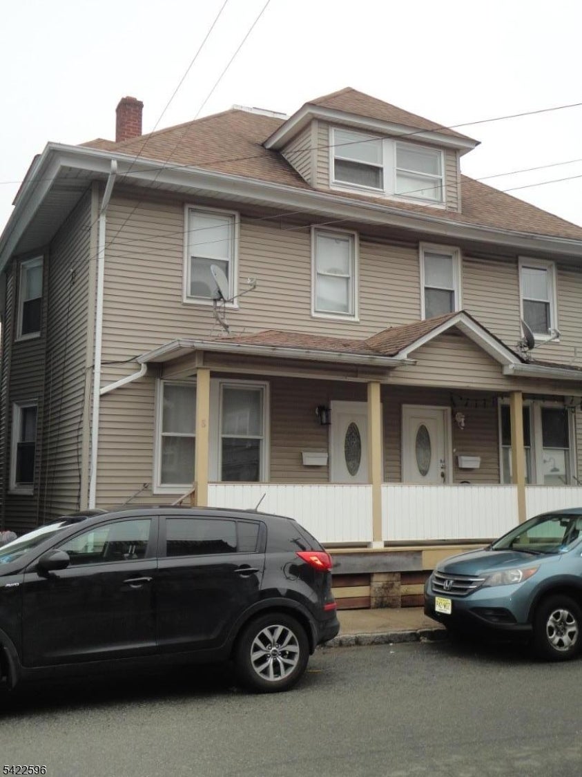 8 N Salem St — photo