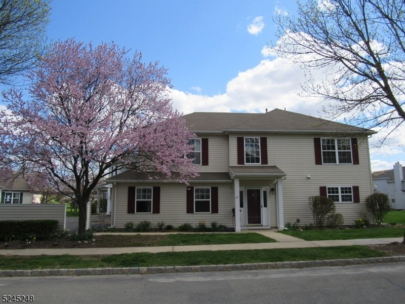 53 Colby Ct — photo
