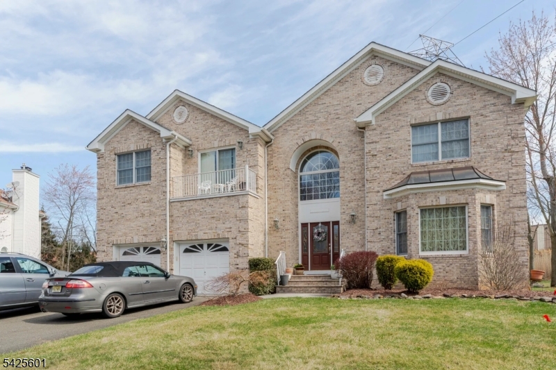 12 Morgan Way — photo