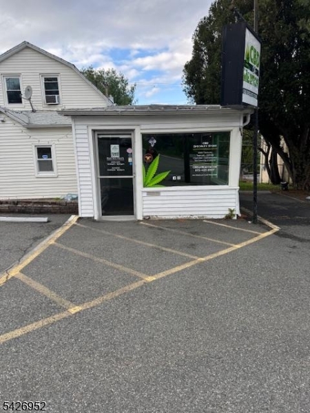 347 E Main Street — photo