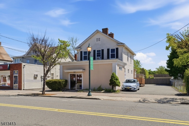 31 W Somerset Street — photo