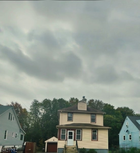 93 Raymond Ave — photo