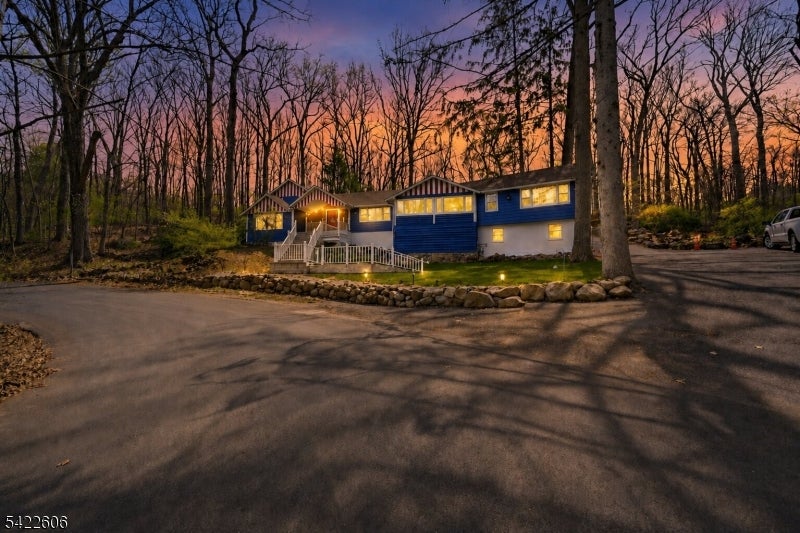 399 Springbrook Trl — photo