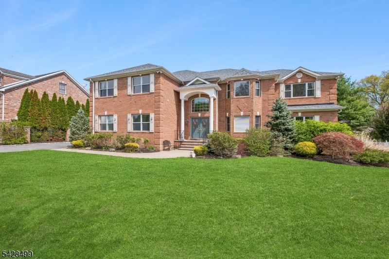 5 Francesca Court — photo