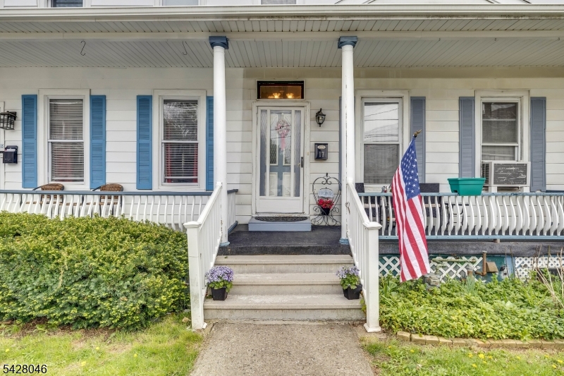 17 E Church Street — photo