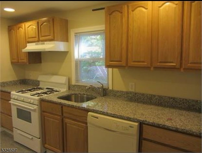 421 Riverside Drive, Wayne, NJ 07470 — photo 3