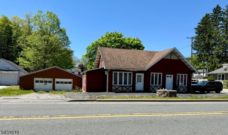 172 Sparta Avenue — photo