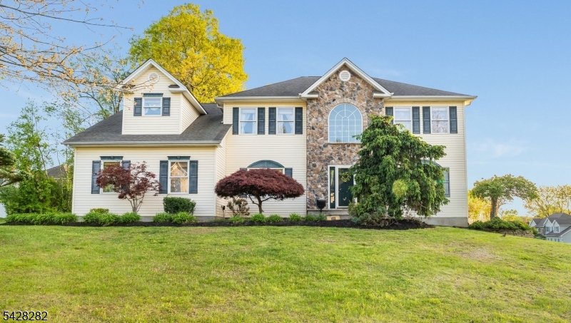 23 Oak Ridge Road, Washington, NJ 07882