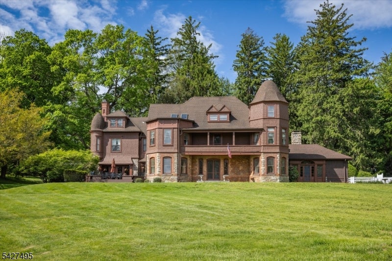 230 Mendham Rd — photo