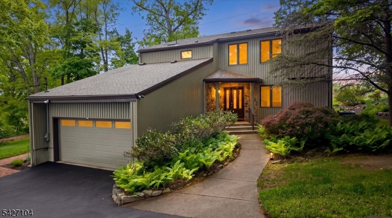117 Old Clinton Road, Flemington, NJ 08822