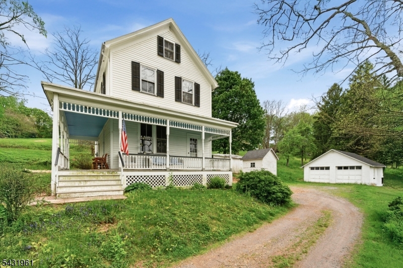 206 Race Street — photo