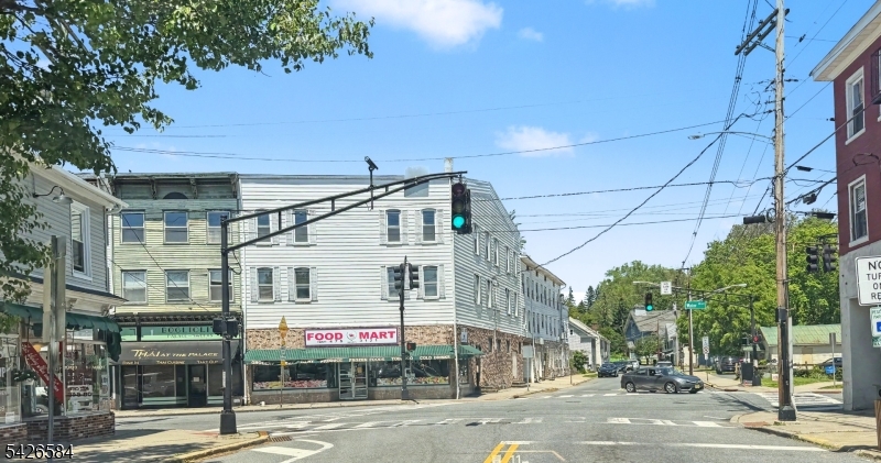 253 Water Street — photo