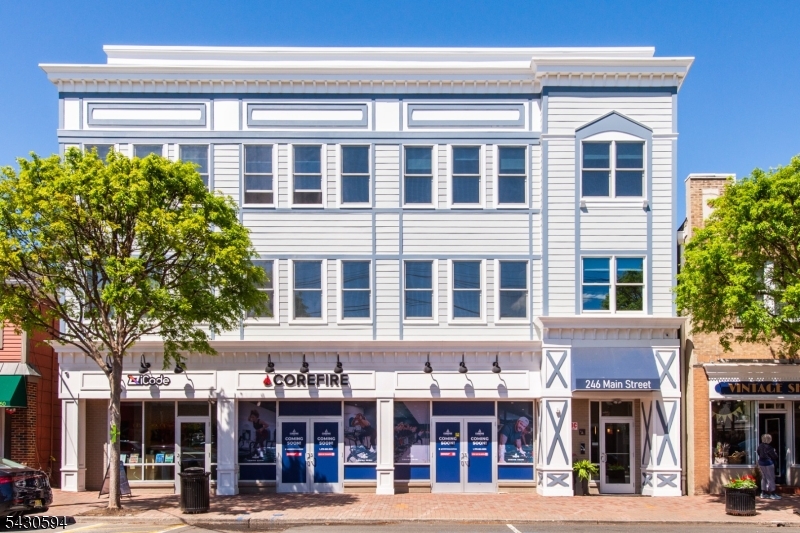 246 Main Street 401 — photo