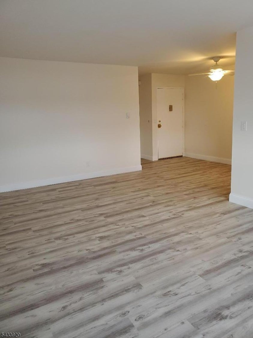 100 Pierson Miller Dr 52 — photo